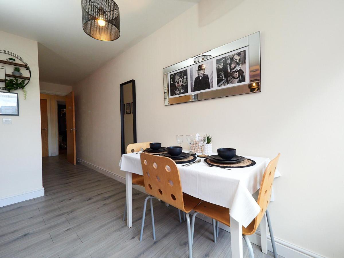 Beauchamp In City Centre Cv1 For Contractors Professionals Tourists Relocators Students And Family *