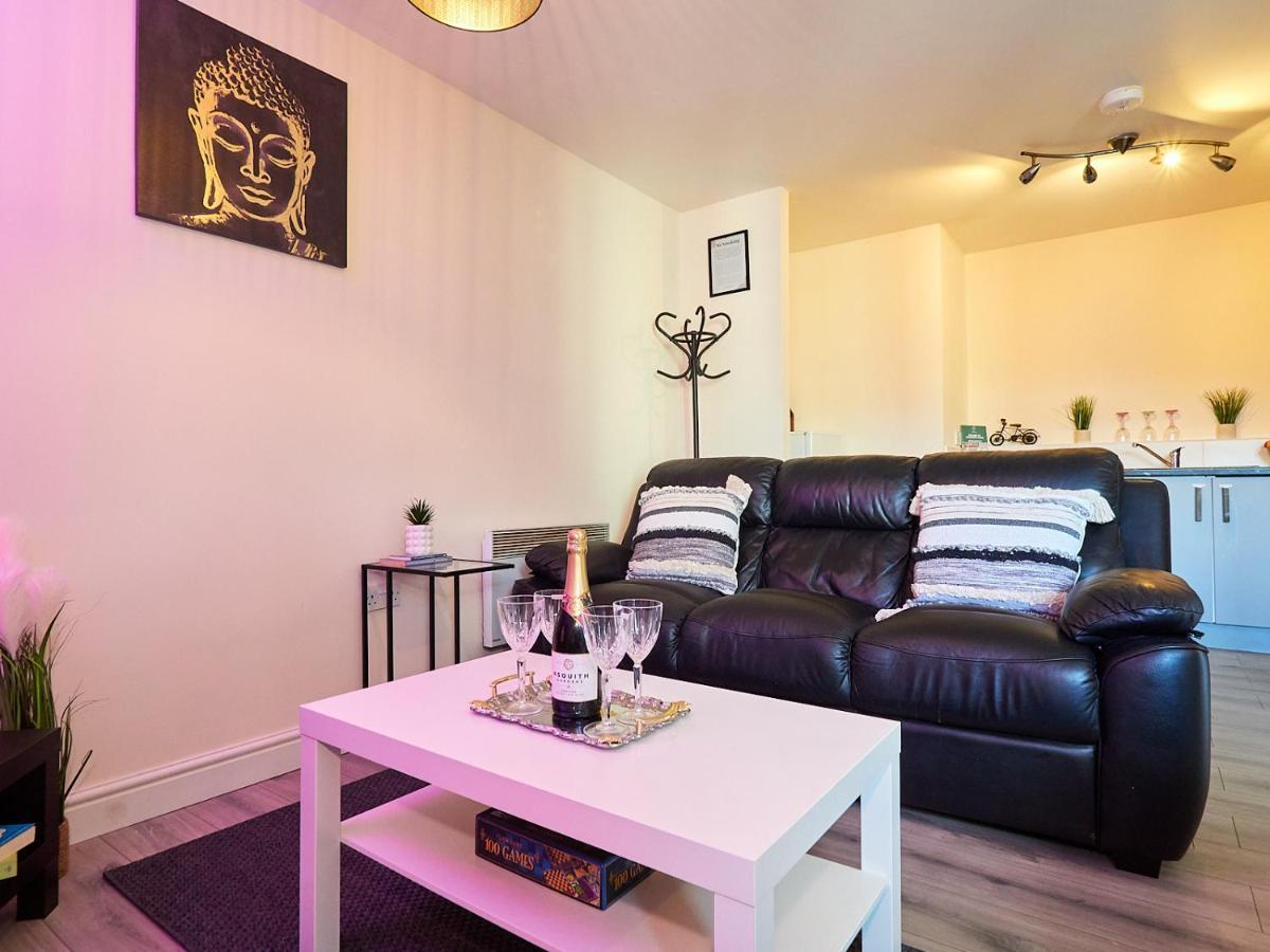 Beauchamp In City Centre Cv1 For Contractors Professionals Tourists Relocators Students And Family Coventry