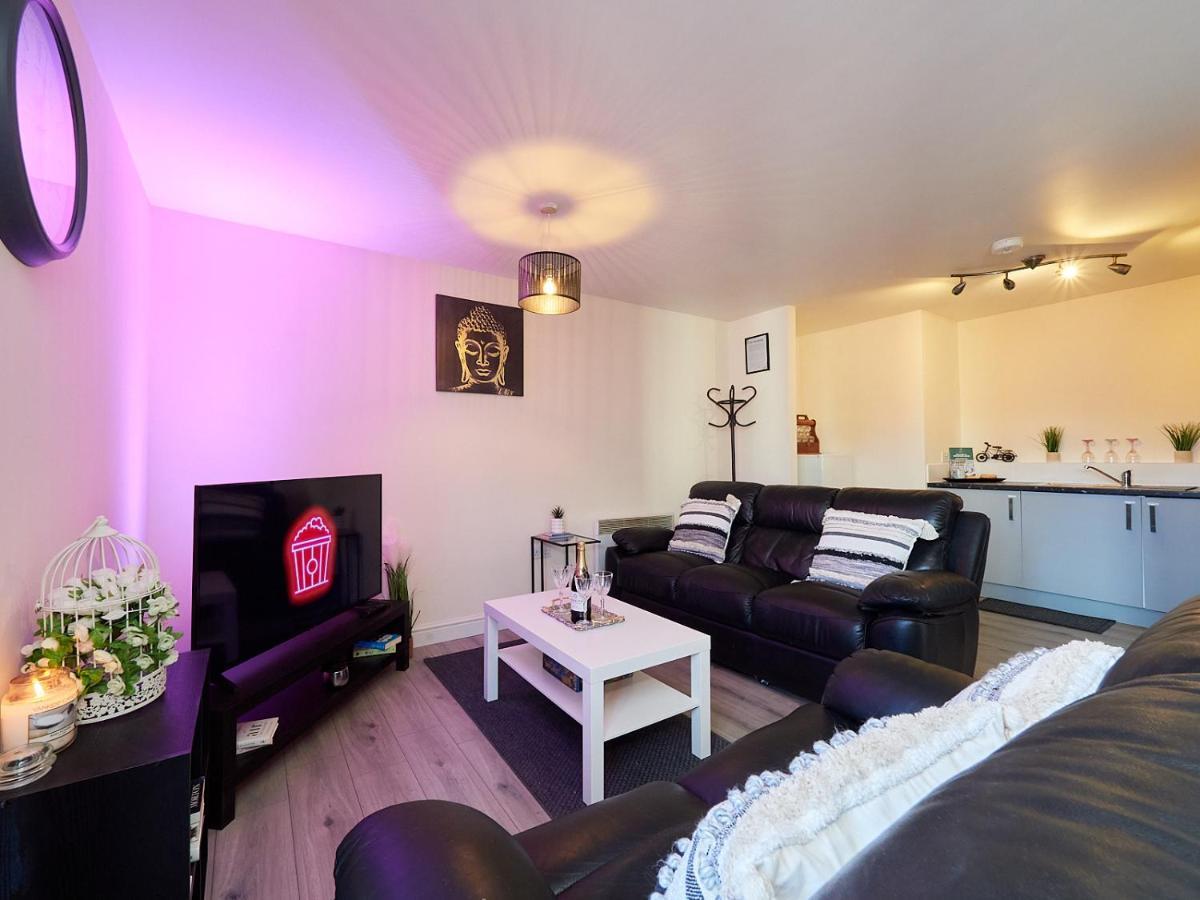 Beauchamp In City Centre Cv1 For Contractors Professionals Tourists Relocators Students And Family * Coventry