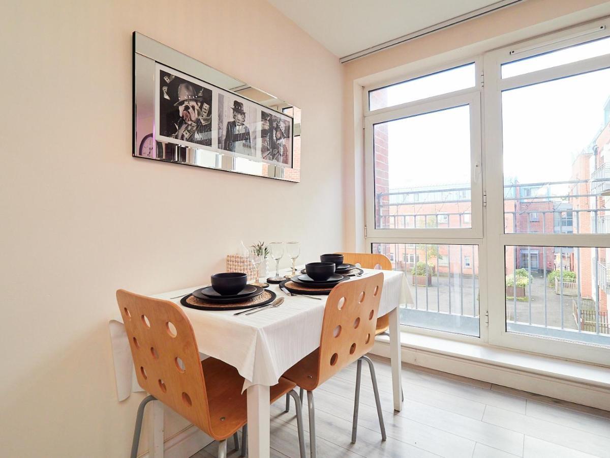 Beauchamp Suite: Central For All Apartment *